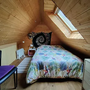 Hébergement de vacances Maisonnette Avec Cour, Ploubezre